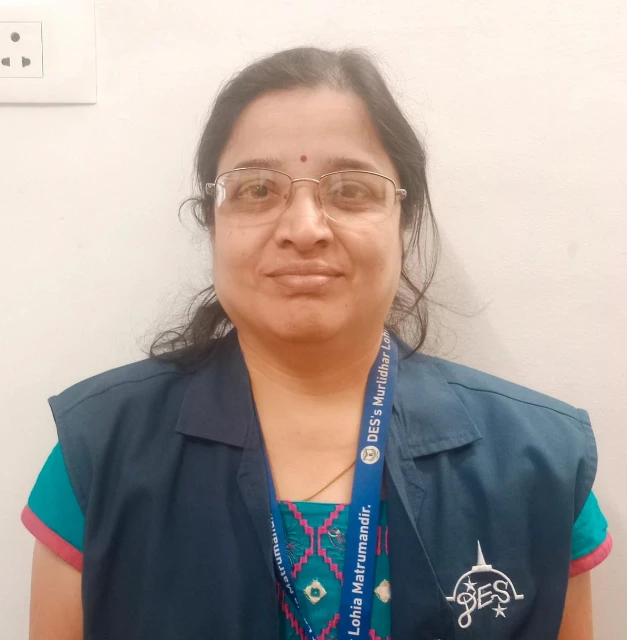 Smt. Sumant Leena